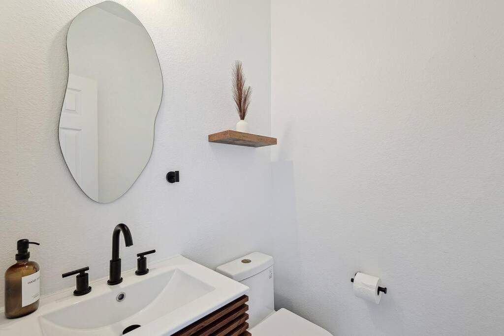 Sachse Wellness Oasis 5Br W Pool + Huge Yard + Fire Pit 빌라 외부 사진