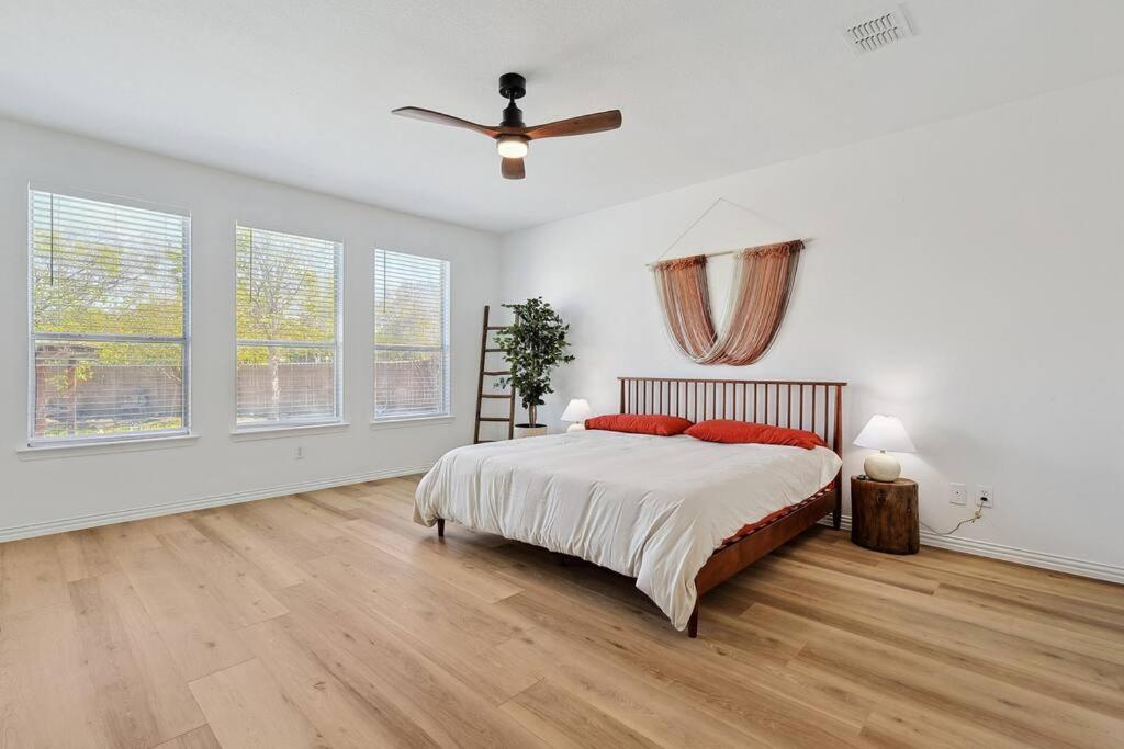 Sachse Wellness Oasis 5Br W Pool + Huge Yard + Fire Pit 빌라 외부 사진