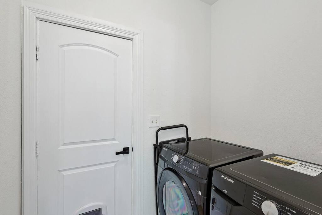 Sachse Wellness Oasis 5Br W Pool + Huge Yard + Fire Pit 빌라 외부 사진