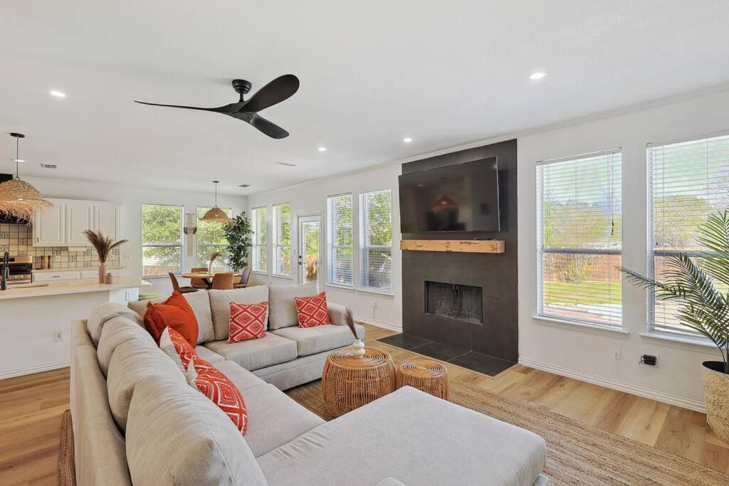 Sachse Wellness Oasis 5Br W Pool + Huge Yard + Fire Pit 빌라 외부 사진